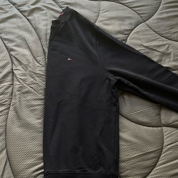 Tommy Hilfiger Sweater - Picture 2 of 6